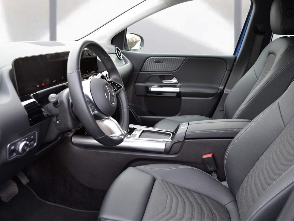Mercedes-Benz B 250 2024