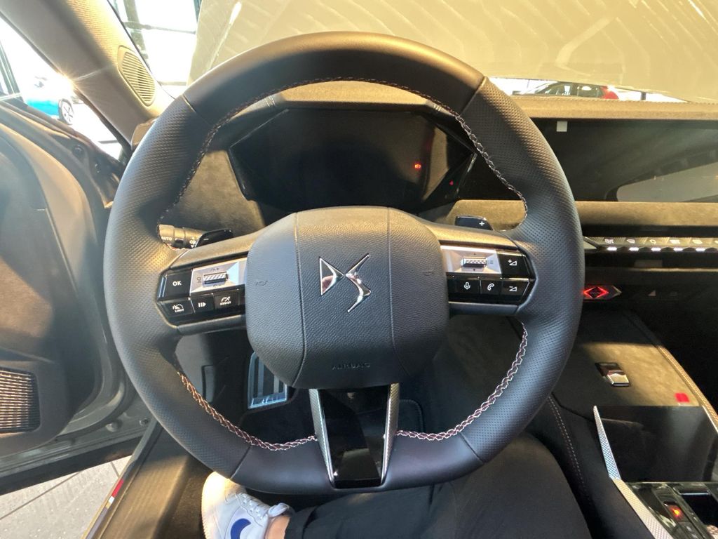 DS Automobiles DS4 2025