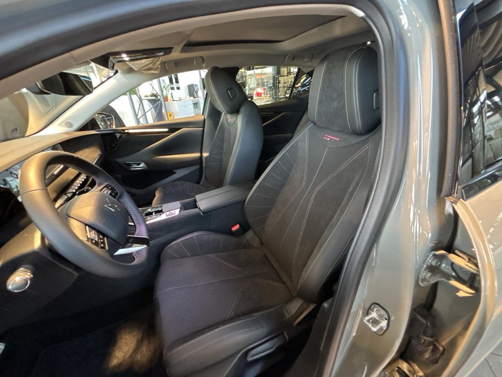 DS Automobiles DS4 2025