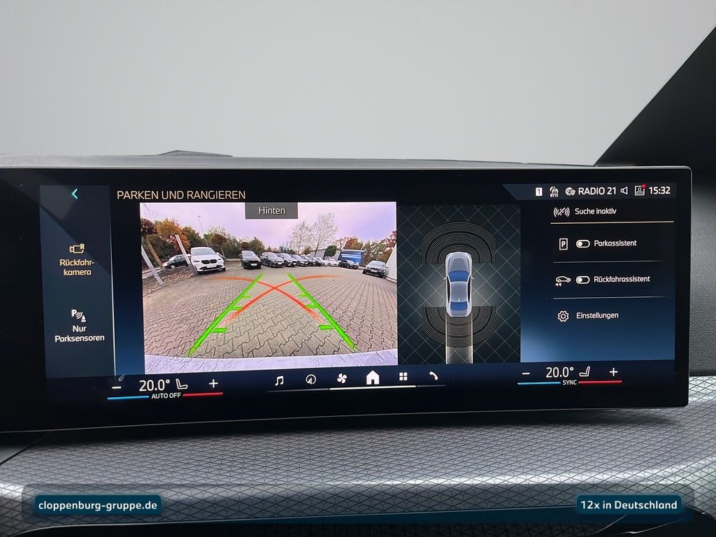 BMW 220 2025