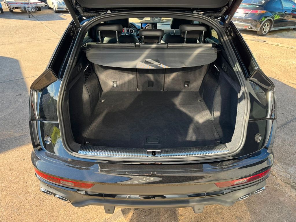 Audi SQ5 2022