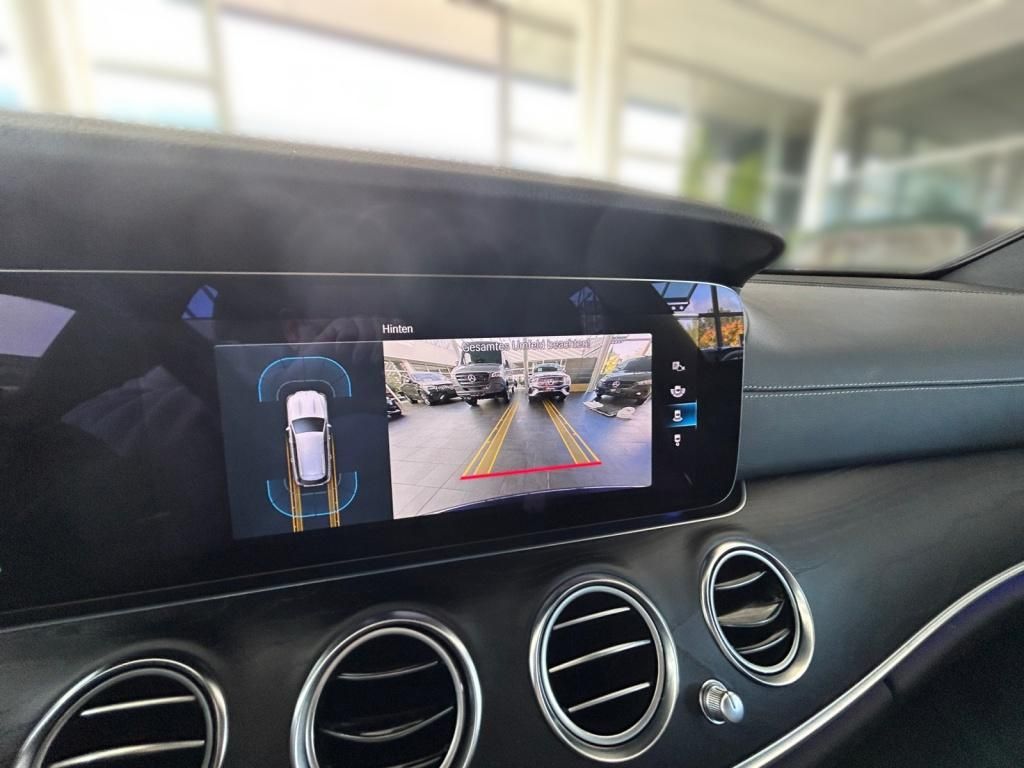 Mercedes-Benz E 300 2023