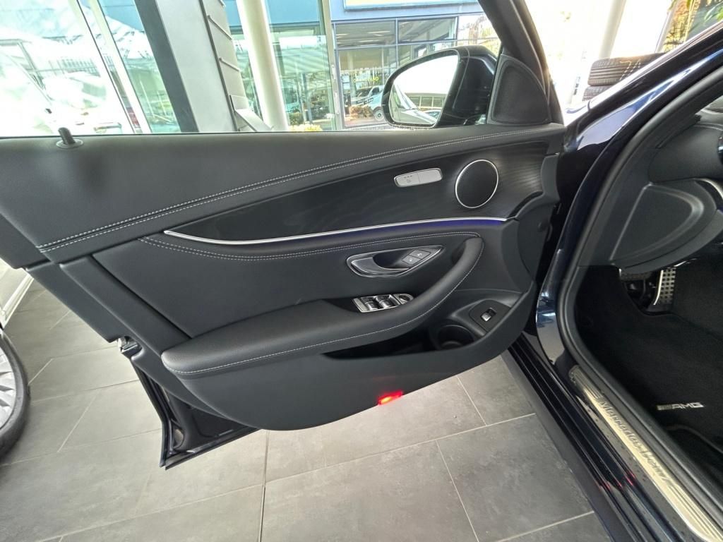 Mercedes-Benz E 300 2023