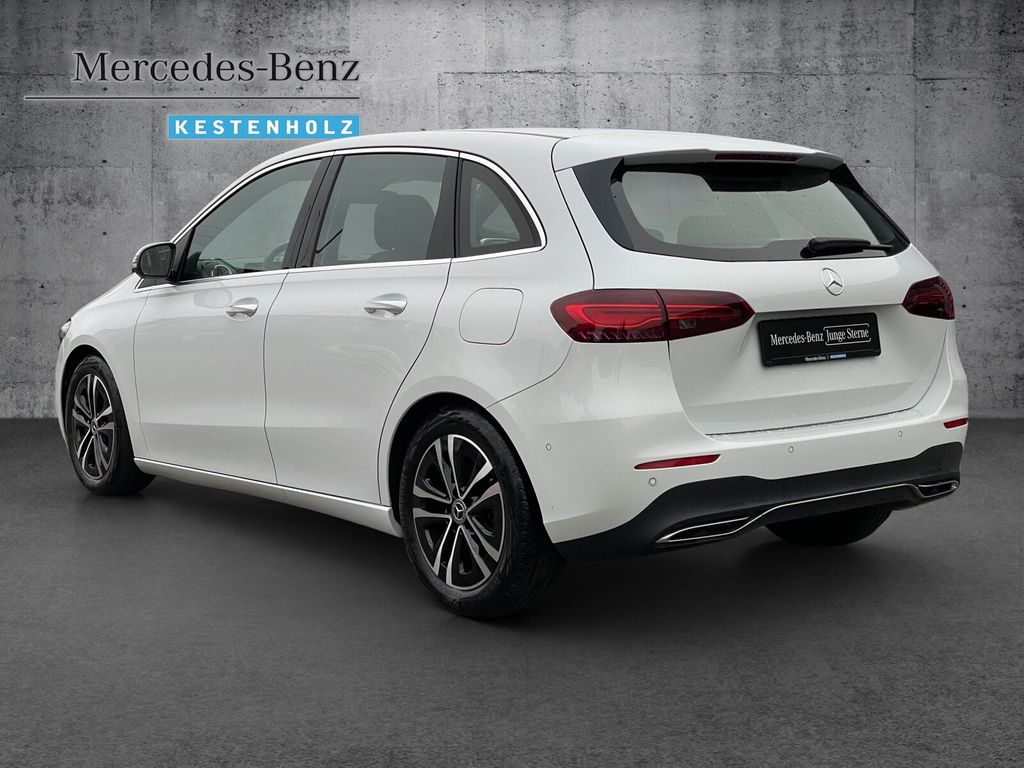 Mercedes-Benz B 220 2023