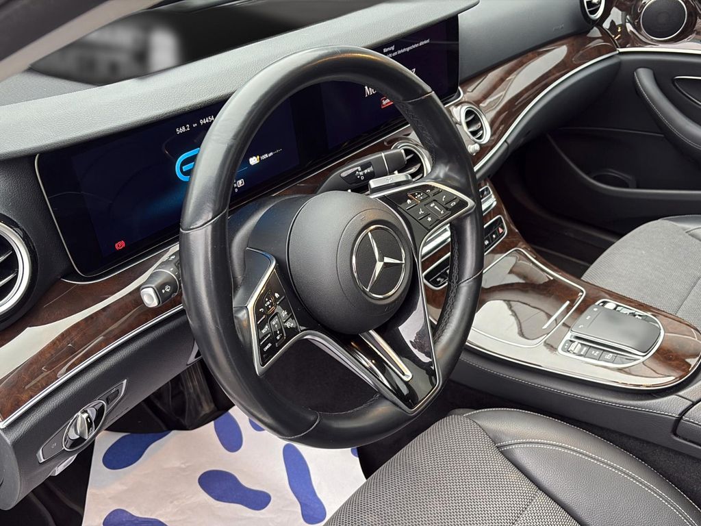 Mercedes-Benz E 300 2021