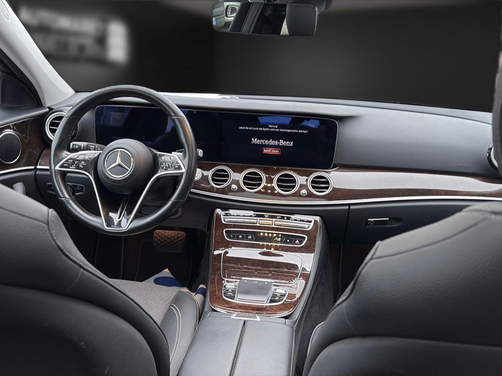 Mercedes-Benz E 300 2021