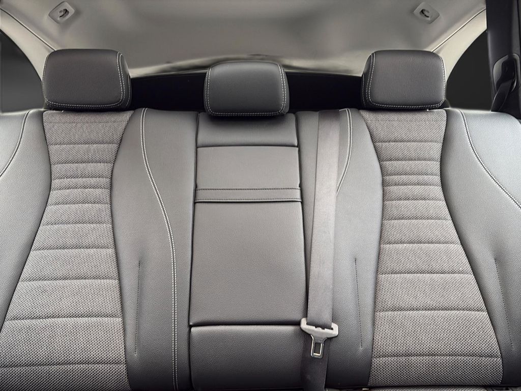 Mercedes-Benz E 300 2021