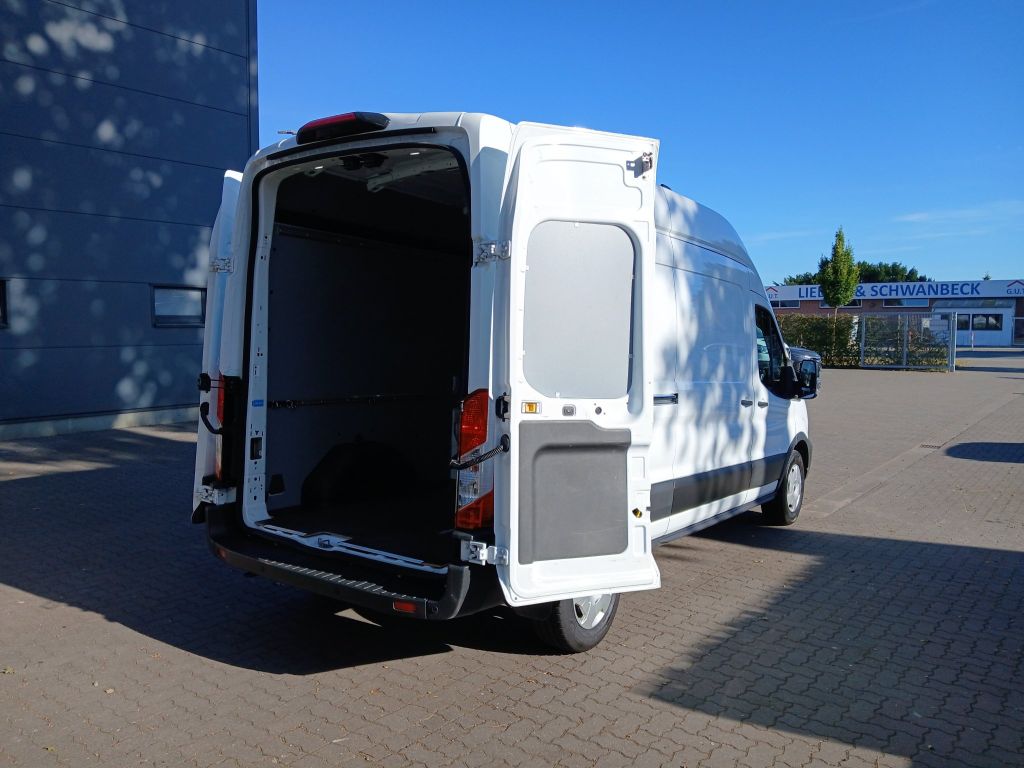 Ford Transit 2024