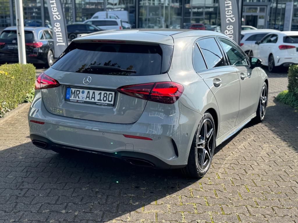 Mercedes-Benz A 180 2025