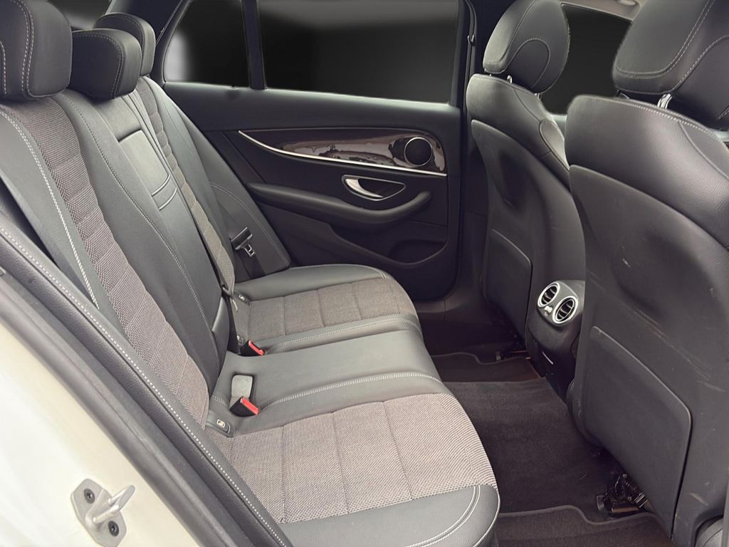 Mercedes-Benz E 300 2021