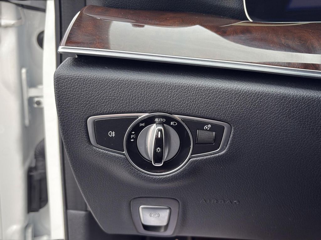 Mercedes-Benz E 300 2021