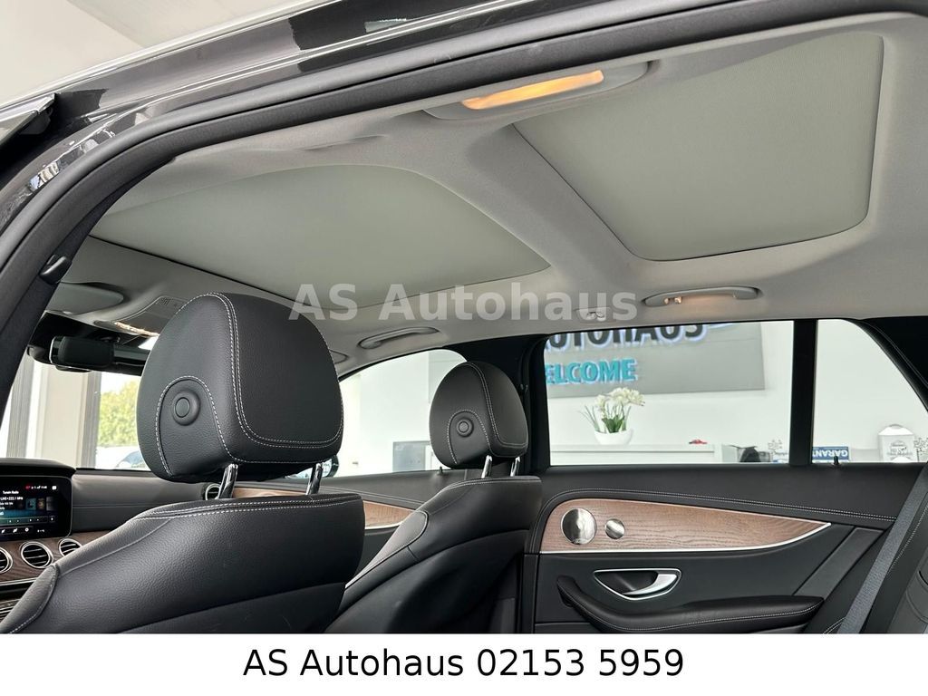 Mercedes-Benz E 300 2022