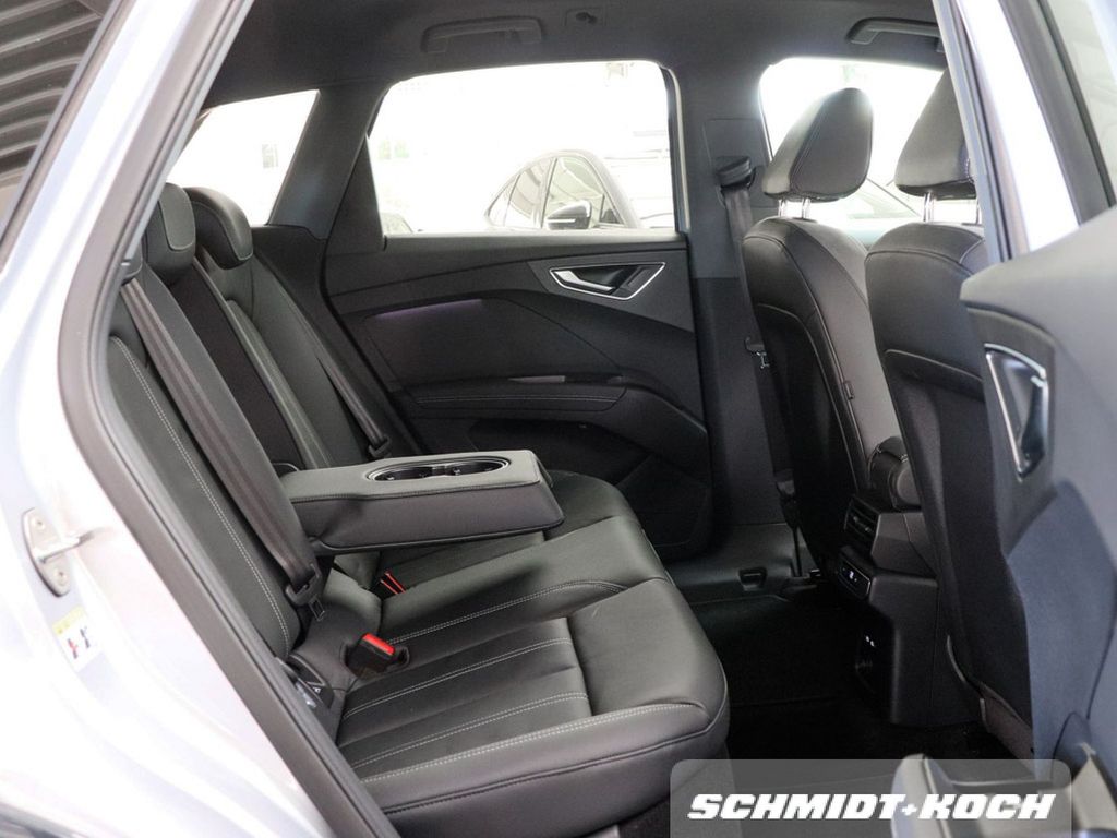 Audi Q4 e-tron 2024