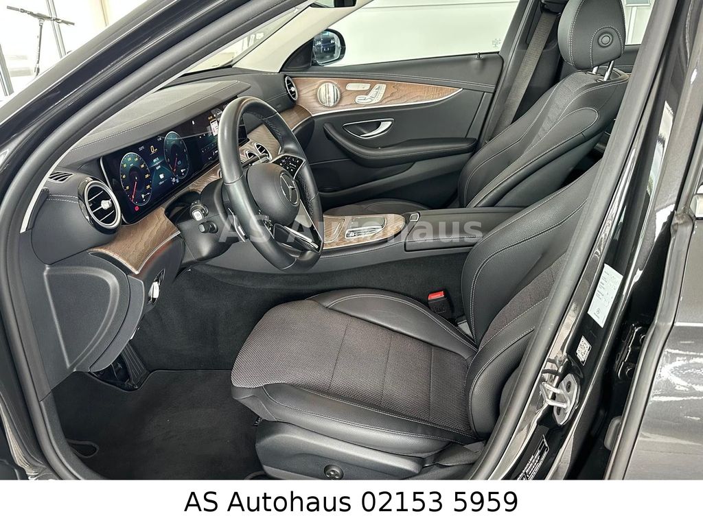 Mercedes-Benz E 300 2022