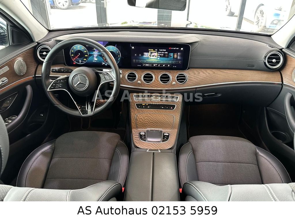 Mercedes-Benz E 300 2022