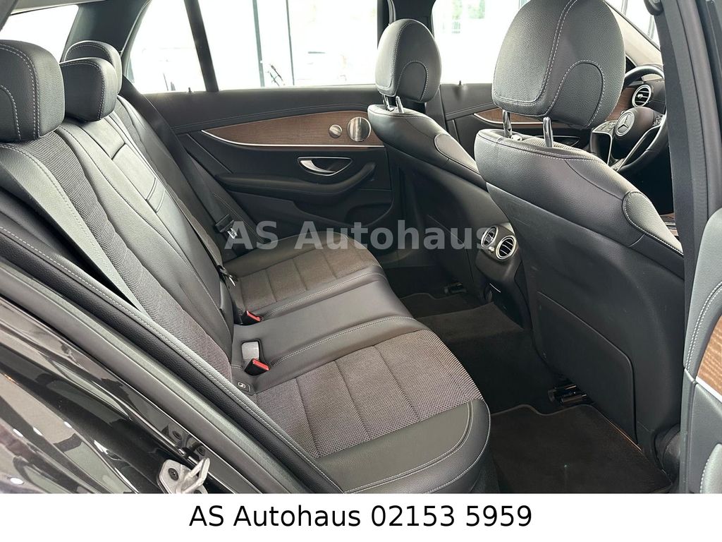 Mercedes-Benz E 300 2022