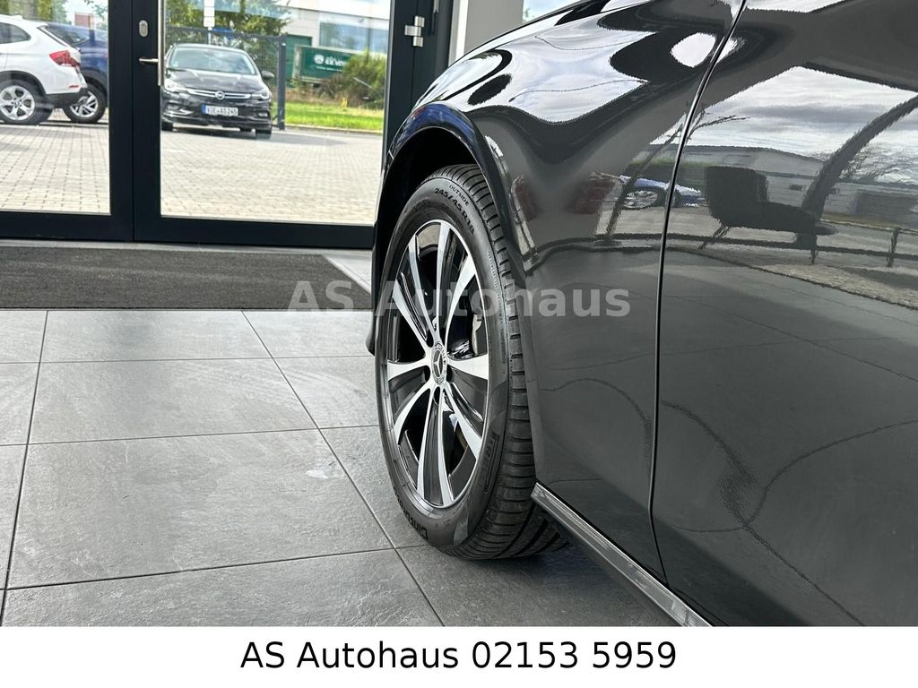 Mercedes-Benz E 300 2022