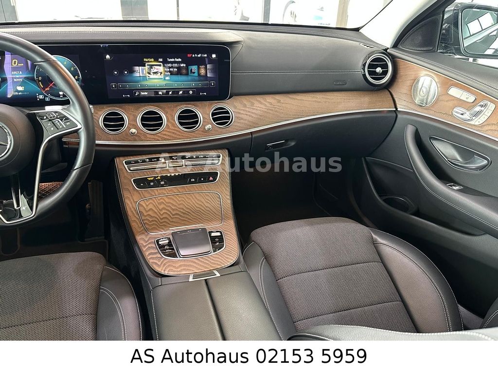 Mercedes-Benz E 300 2022