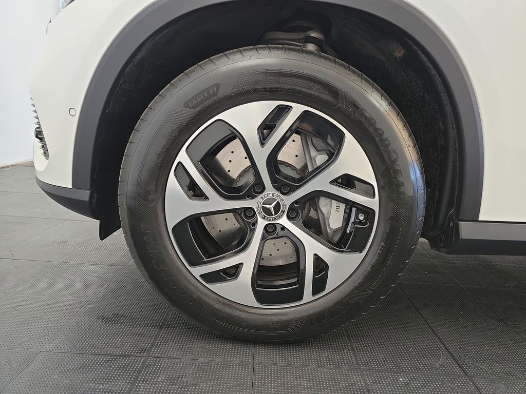 Mercedes-Benz GLC 300 2023