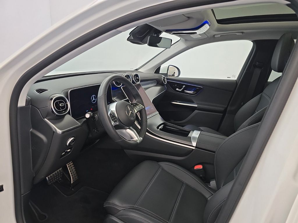 Mercedes-Benz GLC 300 2023