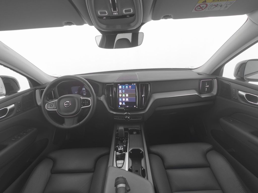 Volvo XC60 2025