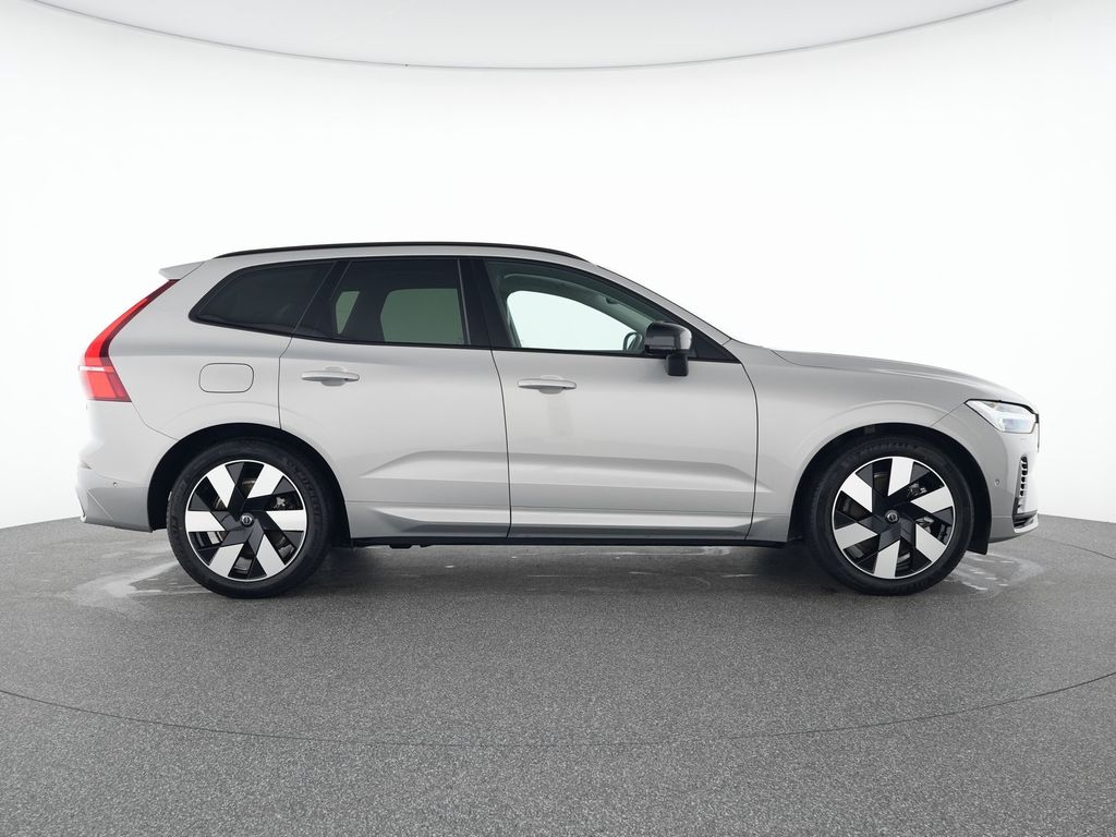 Volvo XC60 2025