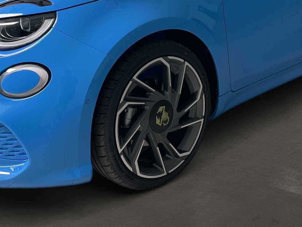Abarth 500C 2023