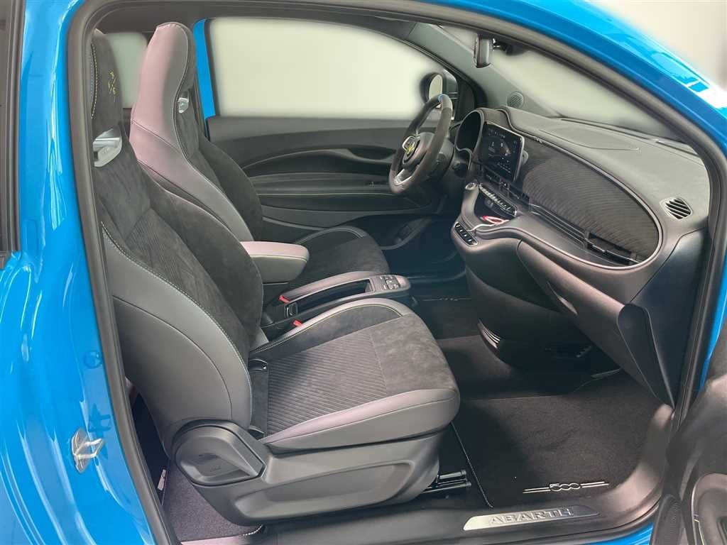 Abarth 500C 2023