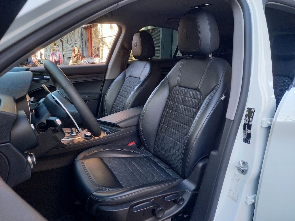 Alfa Romeo Stelvio 2017