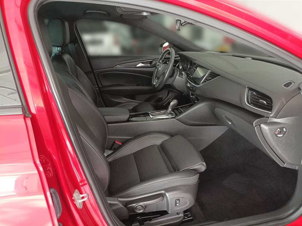 Opel Insignia 2022