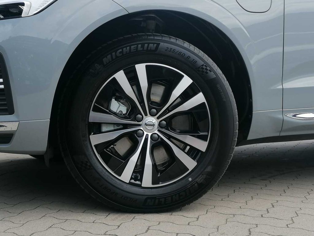 Volvo XC60 2025