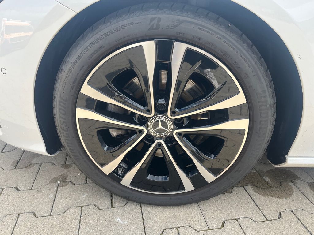 Mercedes-Benz CLA 180 2024