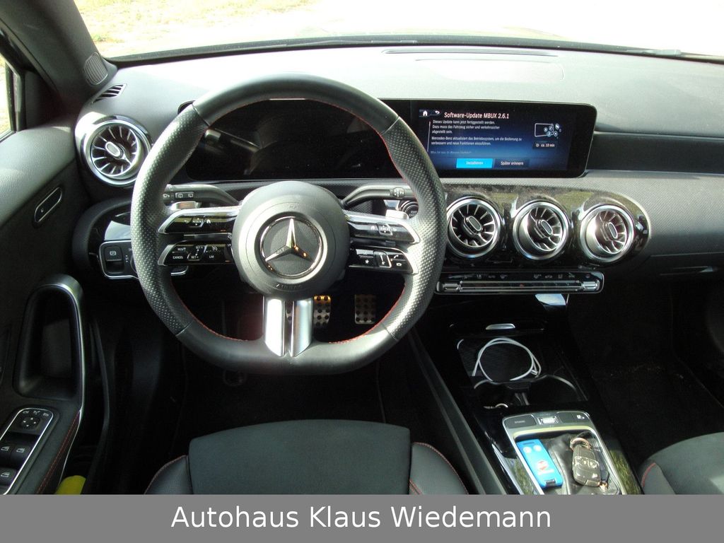 Mercedes-Benz A 220 2024