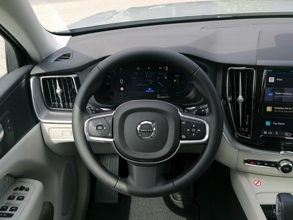 Volvo XC60 2025