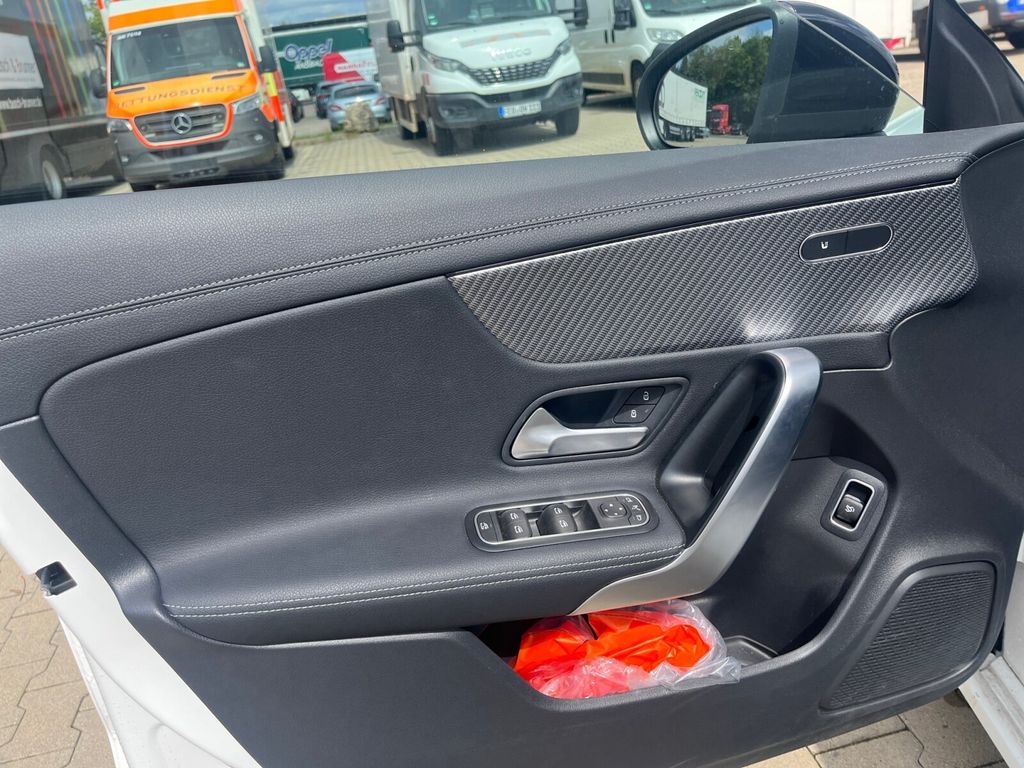 Mercedes-Benz CLA 180 2024