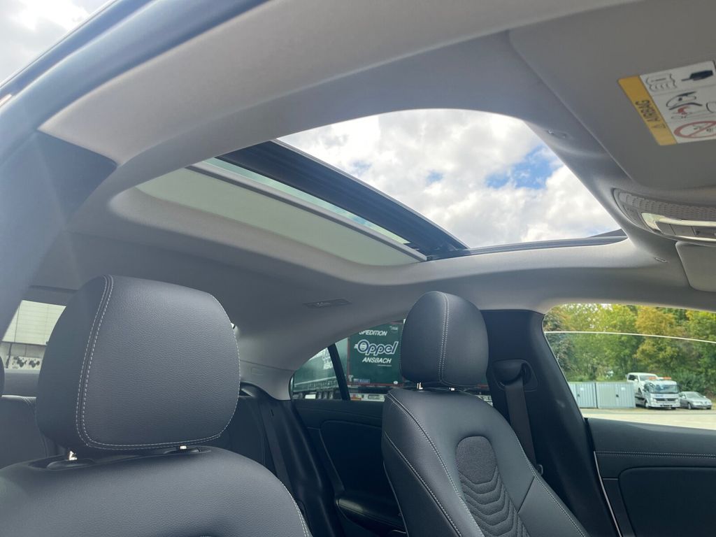 Mercedes-Benz CLA 180 2024