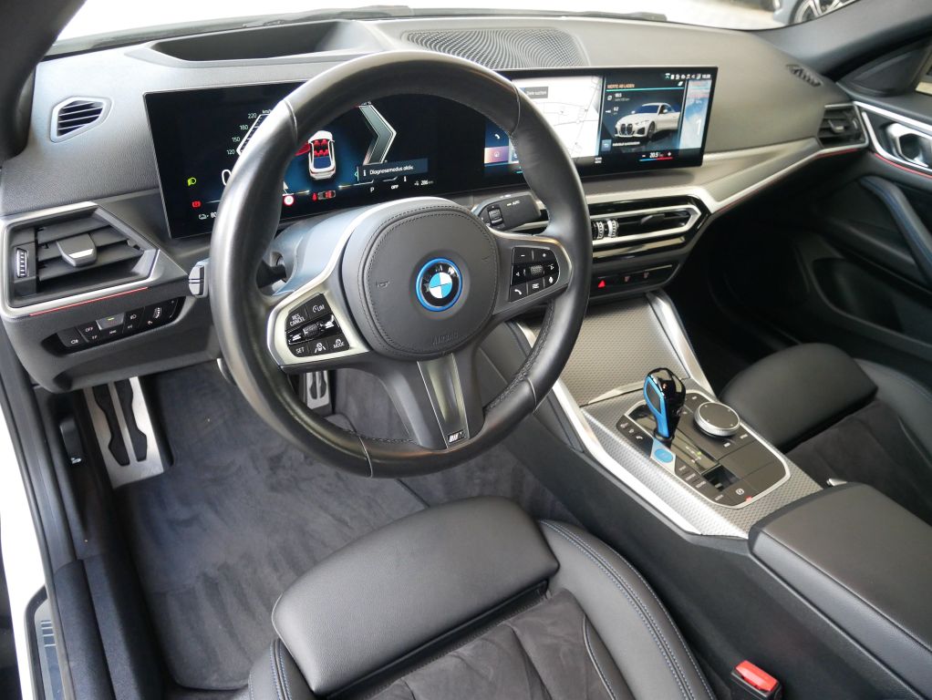 BMW i4 2023