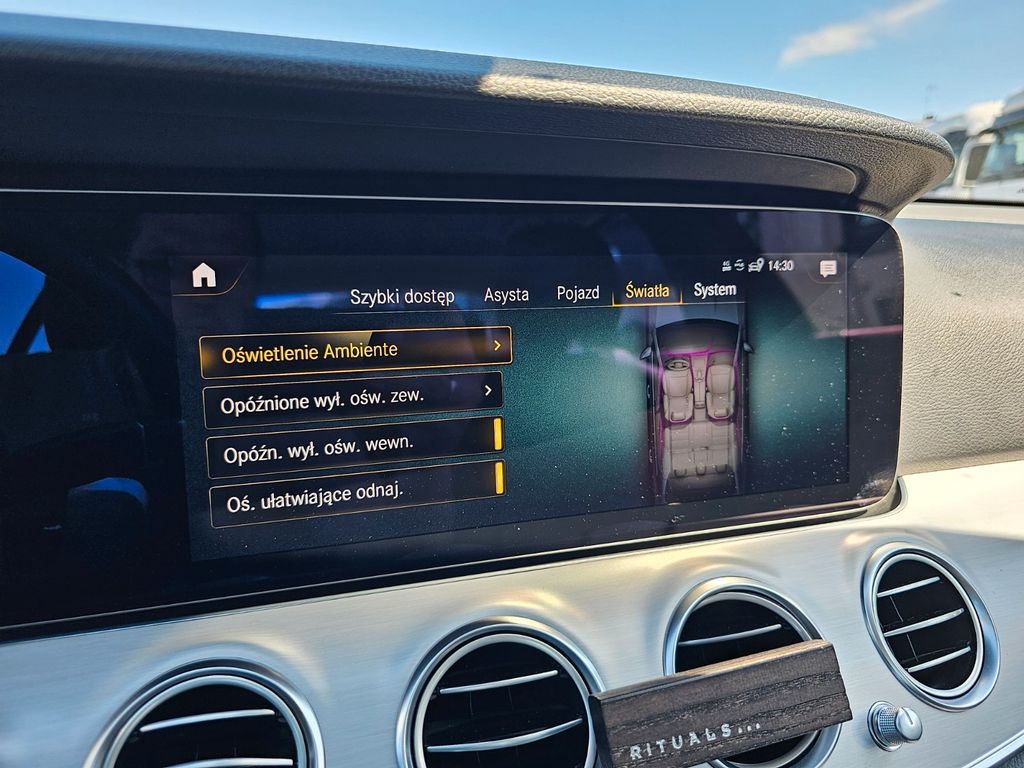 Mercedes-Benz E 220 2021