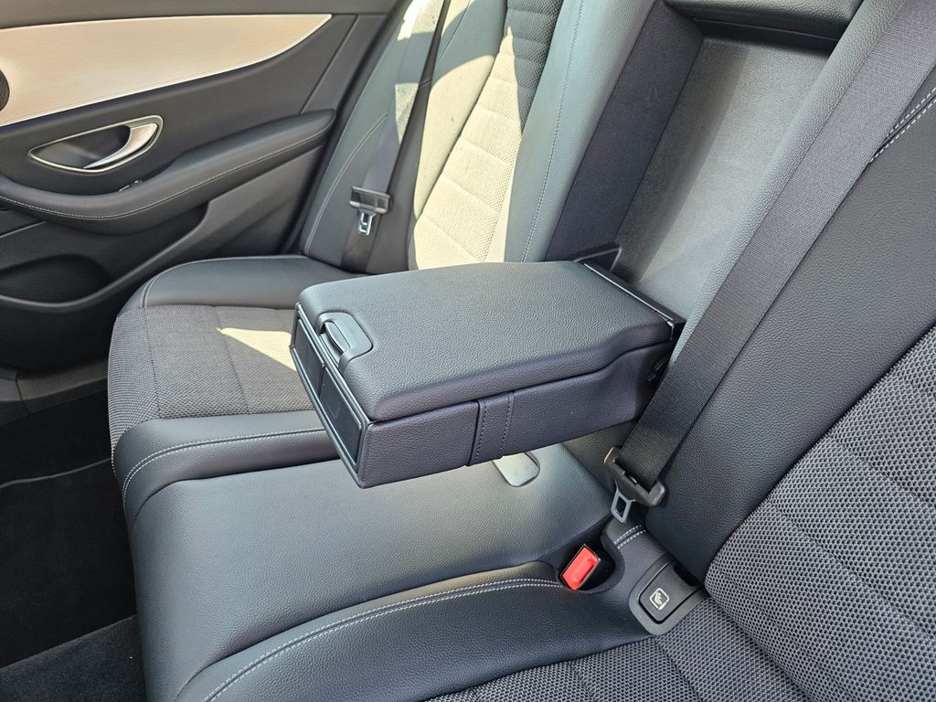 Mercedes-Benz E 220 2021