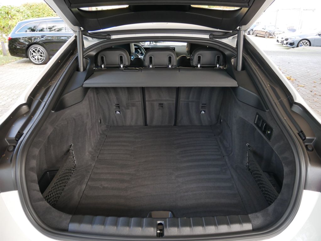 BMW i4 2023