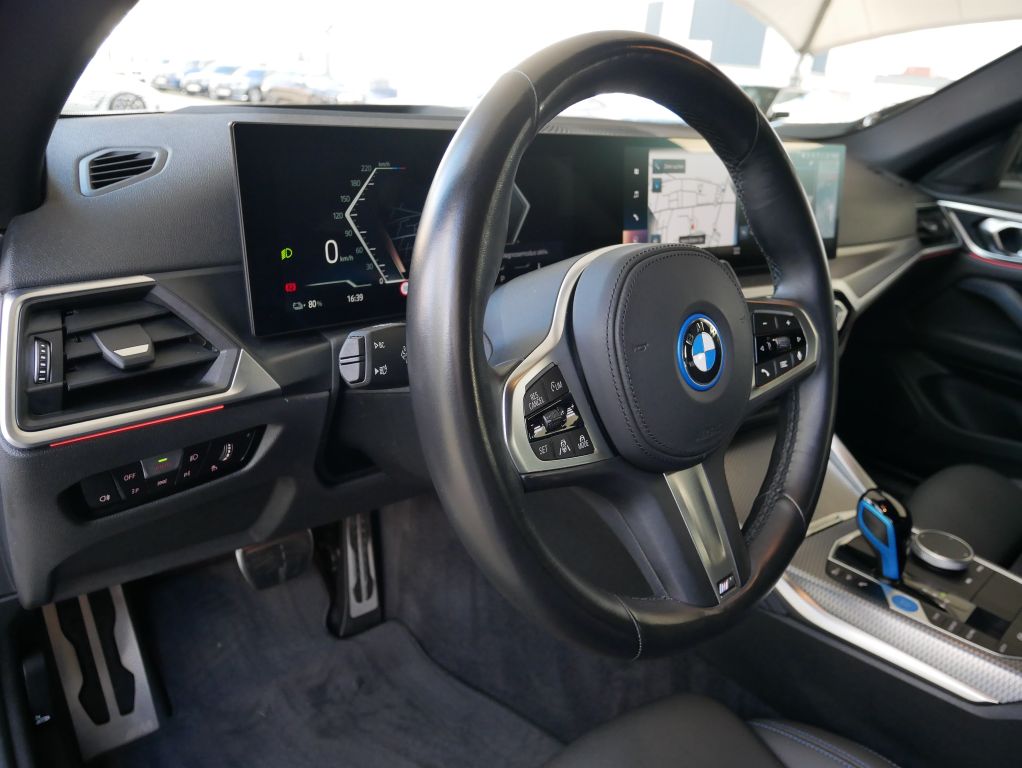BMW i4 2023