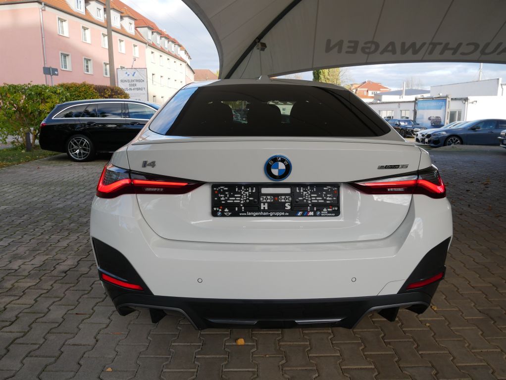 BMW i4 2023