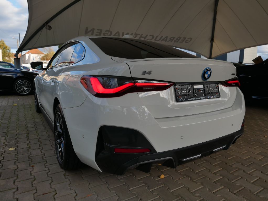 BMW i4 2023