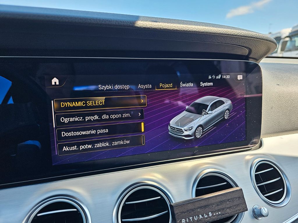 Mercedes-Benz E 220 2021