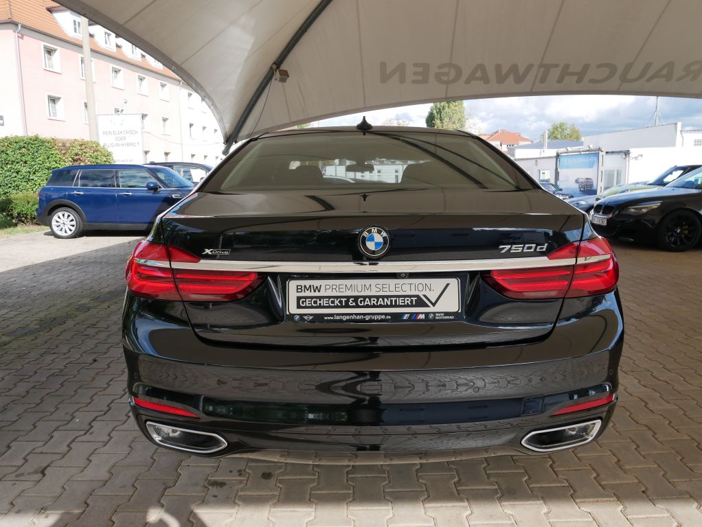 BMW 750 2018