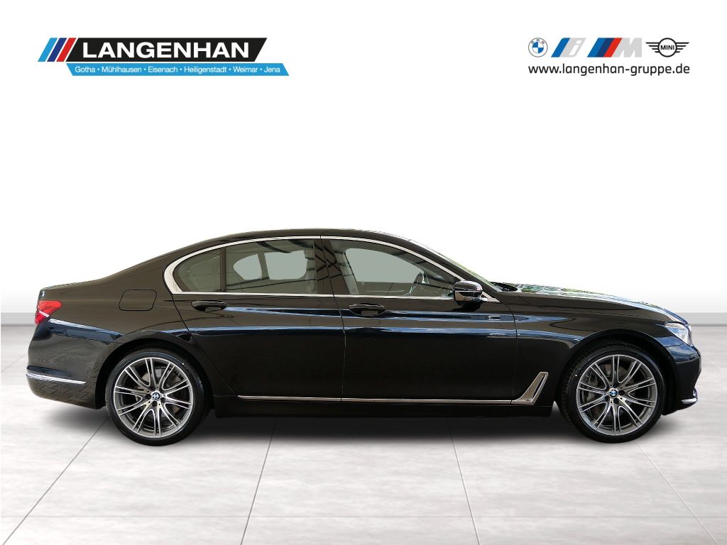 BMW 750 2018