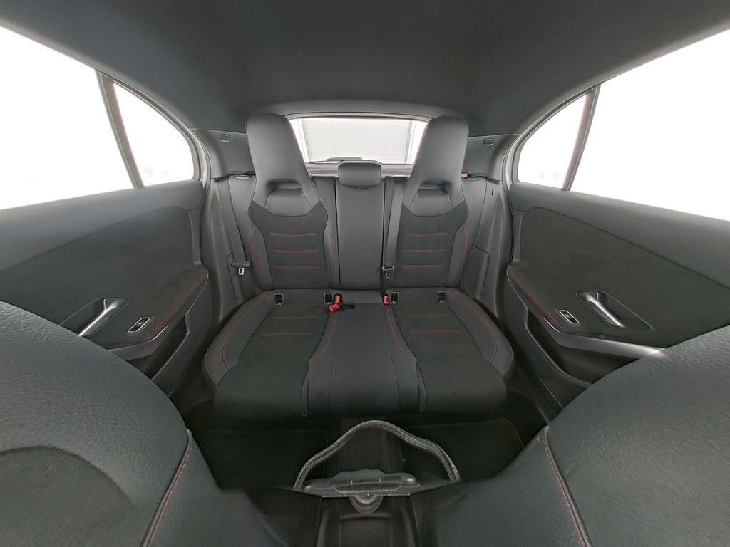 Mercedes-Benz A 250 2021