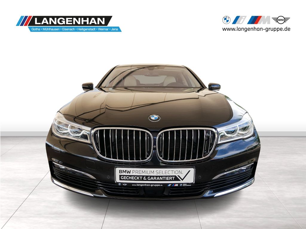 BMW 750 2018