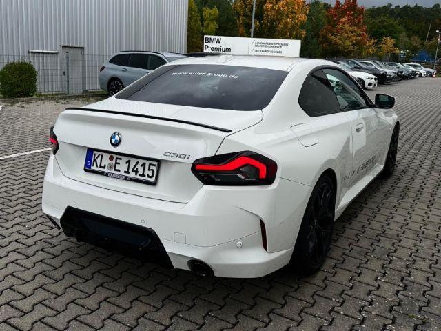 BMW 230 2025