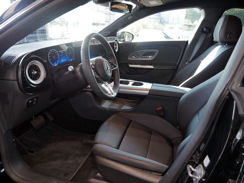 Mercedes-Benz CLA 250 2025